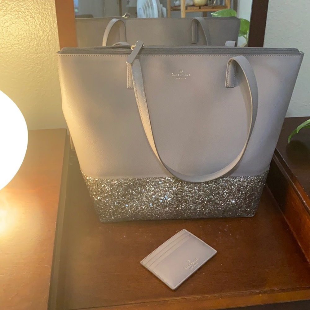 Kate spade tote. Great condition. Like new.